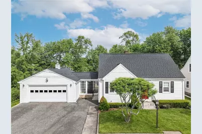 47 Dartmouth Avenue, East Providence, RI 02915 - Photo 1