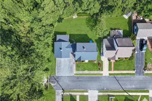 47 Dartmouth Ave, East Providence, RI 02915 - Photo 33