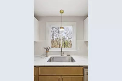 8 Sunset Drive, Smithfield, RI 02917 - Photo 13