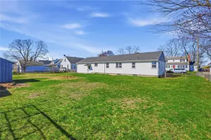 20 Dean St, Pawtucket, RI 02861 - Photo 37