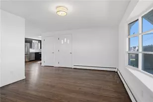 20 Dean St, Pawtucket, RI 02861 - Photo 11