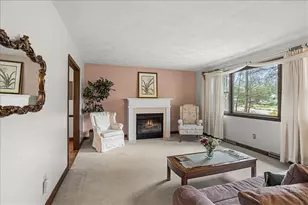 154 Spring Valley Dr, East Greenwich, RI 02818 - Photo 15