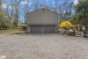 154 Spring Valley Dr, East Greenwich, RI 02818 - Photo 39