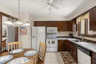 154 Spring Valley Dr, East Greenwich, RI 02818 - Photo 7