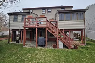 20 Pavilion Ct, Cranston, RI 02920 - Photo 7