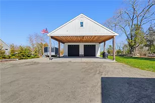 44 Old Stone Church Rd, Little Compton, RI 02837 - Photo 9