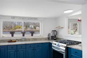 99 River Vue Ave, Warwick, RI 02889 - Photo 7