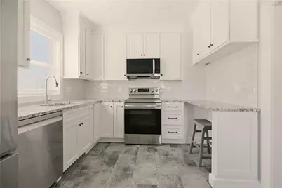 65 Maple Avenue, Middletown, RI 02842 - Photo 5