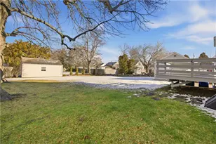 65 Maple Ave, Middletown, RI 02842 - Photo 23