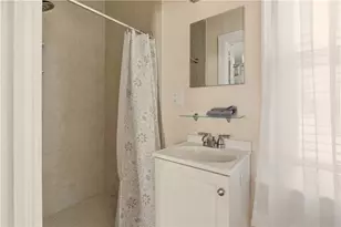 65 Maple Ave, Middletown, RI 02842 - Photo 11