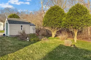71 Blackbird St, Tiverton, RI 02878 - Photo 3