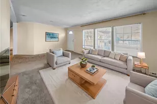 71 Blackbird St, Tiverton, RI 02878 - Photo 7