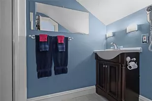 43 Old Beach Rd, Newport, RI 02840 - Photo 31