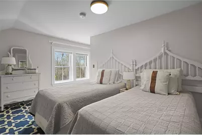 43 Old Beach Road, Newport, RI 02840 - Photo 37