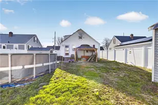 80 Dewey Ave, Pawtucket, RI 02861 - Photo 49