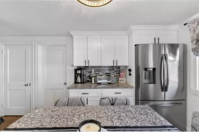 80 Dewey Avenue, Pawtucket, RI 02861 - Photo 17