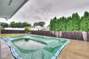75 Selma St, Cranston, RI 02920 - Photo 37