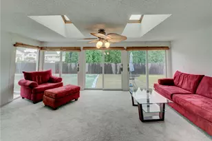 75 Selma St, Cranston, RI 02920 - Photo 9