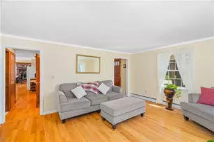 90 Sweet Meadow Dr, North Kingstown, RI 02852 - Photo 19