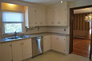 3 Carriage Way, North Providence, RI 02904 - Photo 3