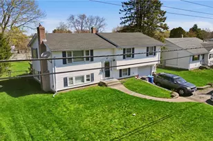 37 Squantum Dr, Middletown, RI 02842 - Photo 31