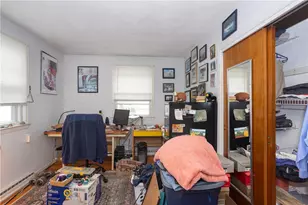 37 Squantum Dr, Middletown, RI 02842 - Photo 15