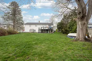 37 Squantum Dr, Middletown, RI 02842 - Photo 23