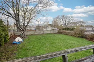 37 Squantum Dr, Middletown, RI 02842 - Photo 27