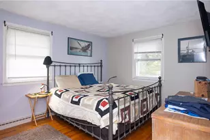 37 Squantum Dr, Middletown, RI 02842 - Photo 13