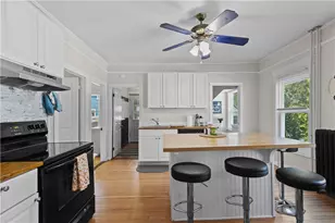 16 Dean Ave, Newport, RI 02840 - Photo 5