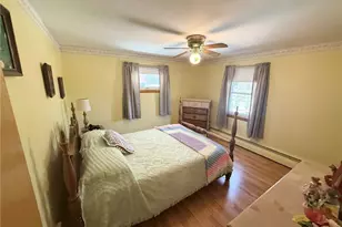 366 Aylsworth Ave, Woonsocket, RI 02895 - Photo 9