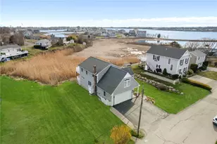 18 Starfish Dr, Narragansett, RI 02882 - Photo 5