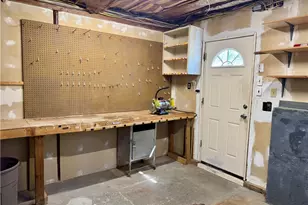 37 N Fairview St, Johnston, RI 02919 - Photo 27