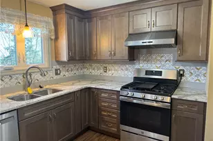 37 N Fairview St, Johnston, RI 02919 - Photo 3