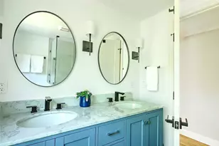 18 Chantilly Dr, Barrington, RI 02806 - Photo 21