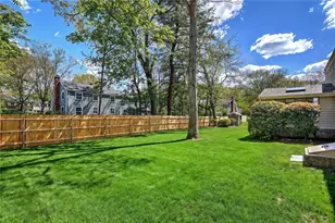 18 Chantilly Dr, Barrington, RI 02806 - Photo 33