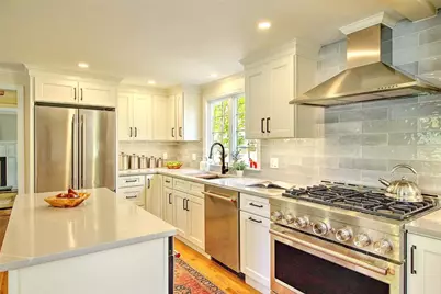 18 Chantilly Drive, Barrington, RI 02806 - Photo 7