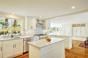 18 Chantilly Dr, Barrington, RI 02806 - Photo 9