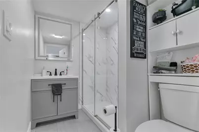 215 Kenyon Avenue, Pawtucket, RI 02861 - Photo 11