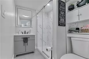 215 Kenyon Ave, Pawtucket, RI 02861 - Photo 11