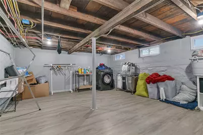 215 Kenyon Avenue, Pawtucket, RI 02861 - Photo 27