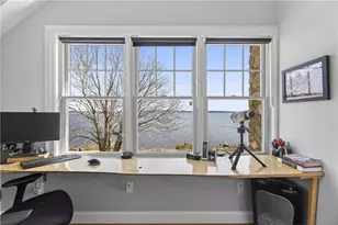 110 Seaview Ave, North Kingstown, RI 02852 - Photo 35