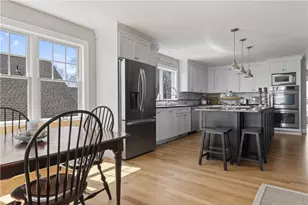 110 Seaview Ave, North Kingstown, RI 02852 - Photo 25