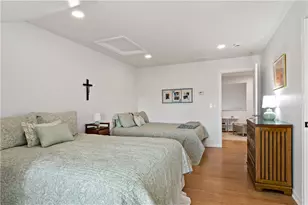 31 Chatham Rd, South Kingstown, RI 02879 - Photo 27