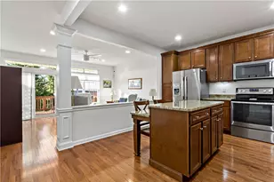 31 Chatham Rd, South Kingstown, RI 02879 - Photo 9