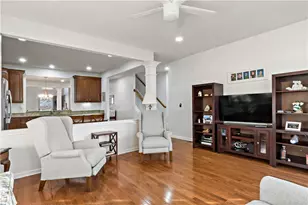 31 Chatham Rd, South Kingstown, RI 02879 - Photo 5