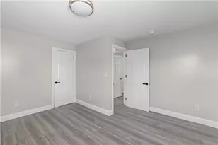 138 Glenbridge Ave, Providence, RI 02909 - Photo 11