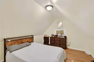 70 Glenwood Ave, Cranston, RI 02910 - Photo 29