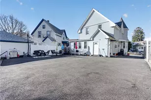 70 Glenwood Ave, Cranston, RI 02910 - Photo 23