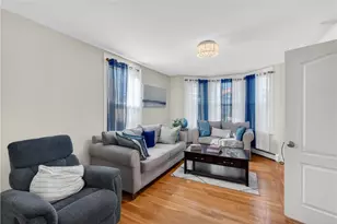 70 Glenwood Ave, Cranston, RI 02910 - Photo 7